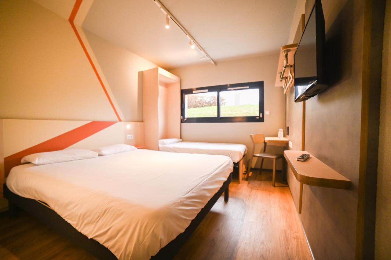 Ibis Budget Site Du Futuroscope Chasseneuil-du-Poitou Εξωτερικό φωτογραφία
