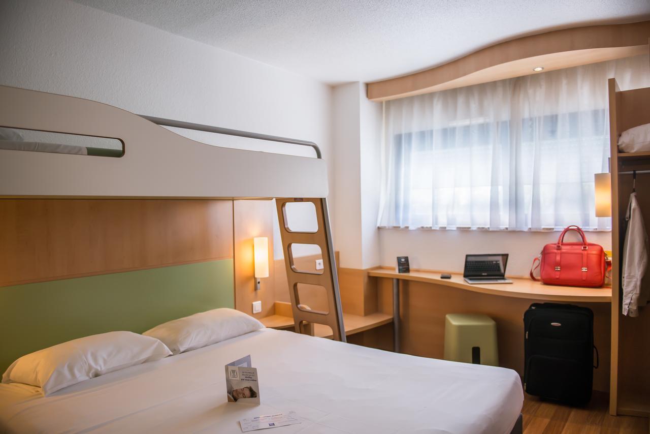 Ibis Budget Site Du Futuroscope Chasseneuil-du-Poitou Εξωτερικό φωτογραφία