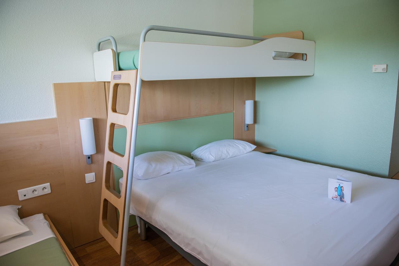 Ibis Budget Site Du Futuroscope Chasseneuil-du-Poitou Εξωτερικό φωτογραφία