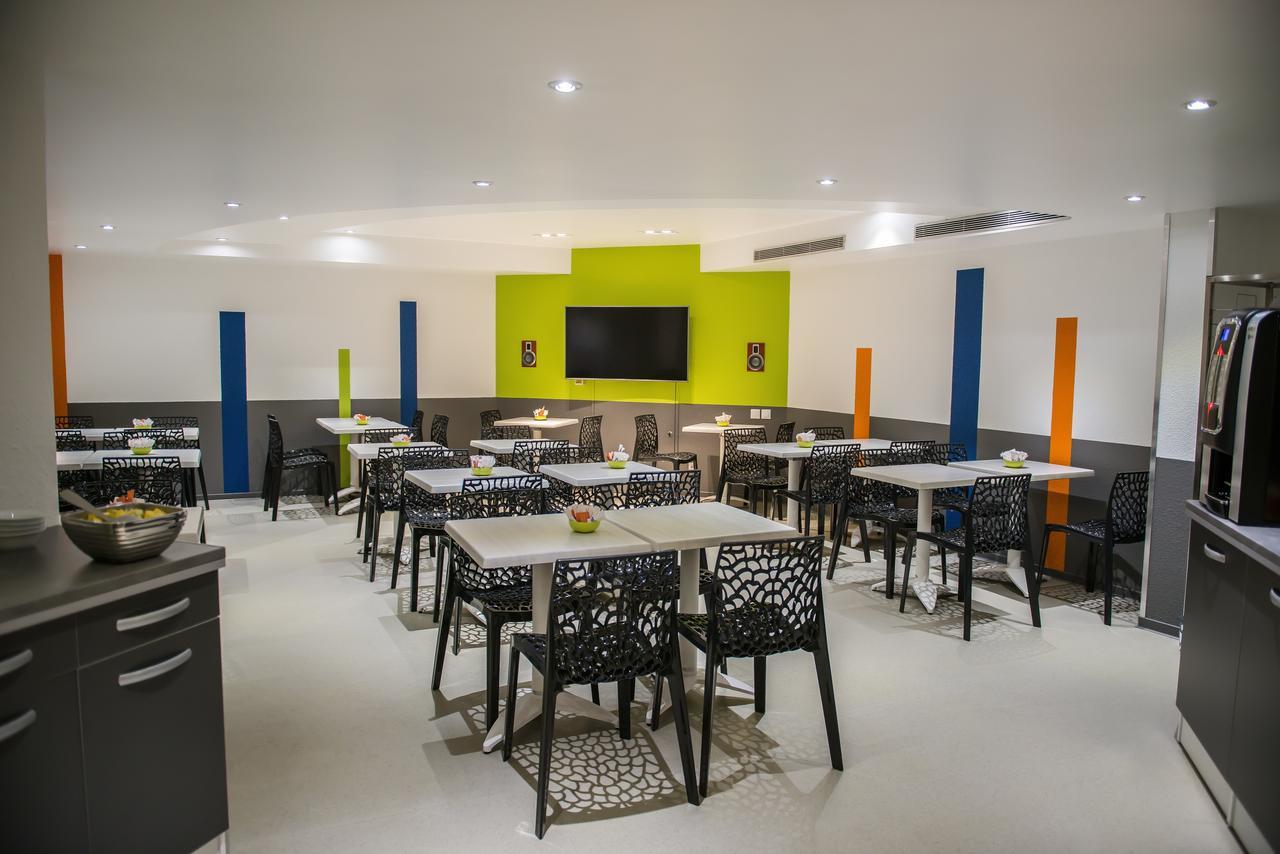 Ibis Budget Site Du Futuroscope Chasseneuil-du-Poitou Εξωτερικό φωτογραφία